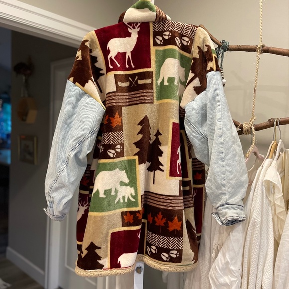 Handmade winterscape blanket jacket OS - Picture 5 of 10